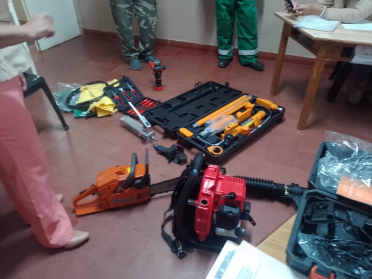 Bomberos Voluntarios de Candelaria presentan nuevos elementos de protección adquiridos mediante compra comunitaria