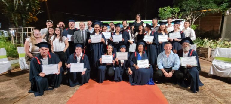 Primeros egresados del Instituto Kemmerer: un hito histórico para Misiones y para el país