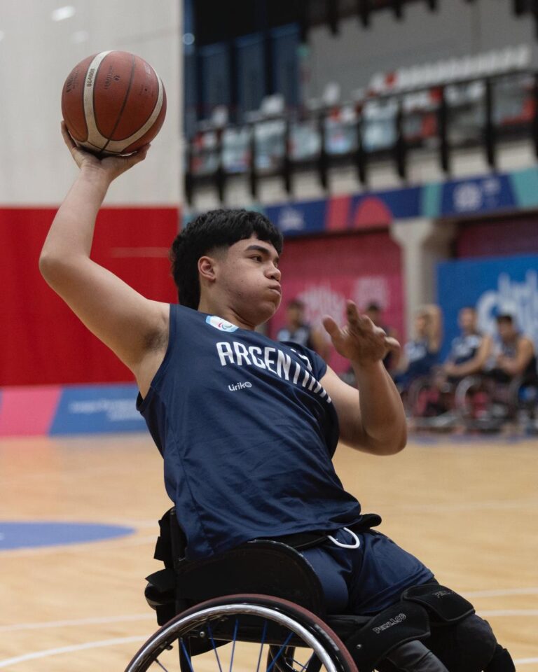 Patricio Núñez: talento, esfuerzo y orgullo candelariense en la Liga Nacional y la selección juvenil de básquet adaptado